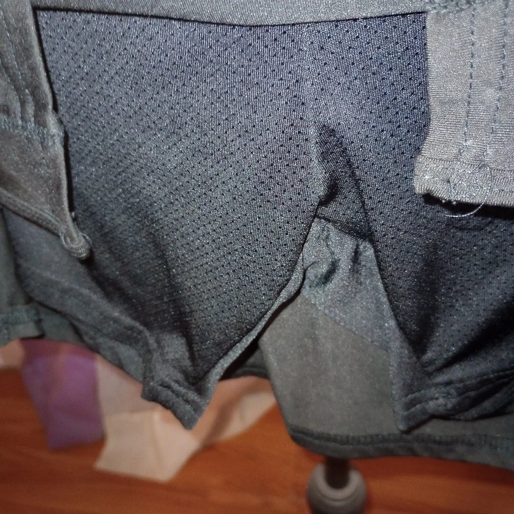 Lovin' Paris black lined golf skirt size medium